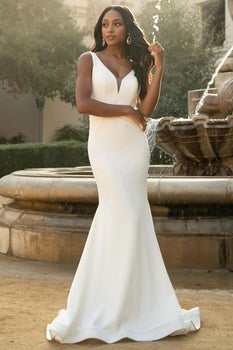fitted sultry wedding gown